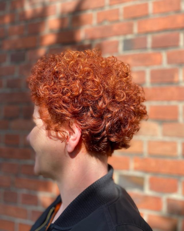 Red curly hair❤️ -  #friseurfahlke #friseurgütersloh #labiosthetiqueparis #curlyhair #redhair #red #hairstyle #bob #hairstyle #copperhair #lockenkopf #gütersloh